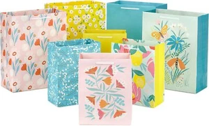 Hallmark Spring Gift Bags in Assorted Sizes (8 Bags: 4 Medium 9", 4 Large 13") F - Picture 1 of 4