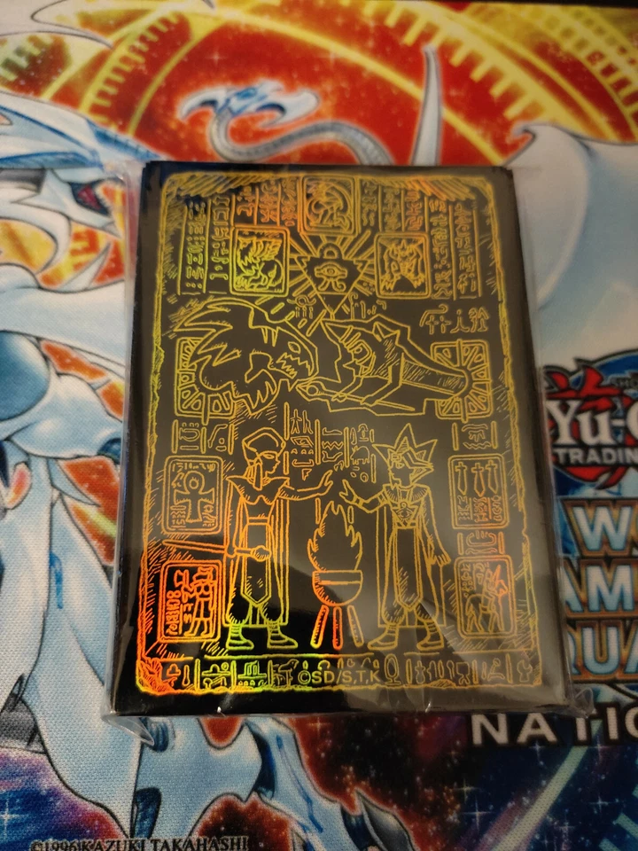 Yu-Gi-Oh Prismatic God Box Ra Gelb 70 Hüllen Sleeves OCG Japanisch OVP - Bild 1 von 1