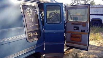 Puerta trasera con bisagras trasera con ventana para camioneta Chevrolet 30 84-96 386312 Foto 1 de 4