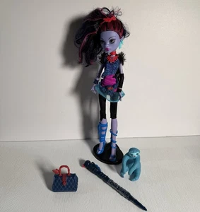 Monster High Jane Boolittle Doll With Accessories And Stand Mattel - Picture 1 of 2