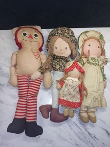 4 bambole vintage Holly Hobbie Carrie Amy Knickerbocker & Raggedy Andy COME SONO LEGGI TUTTO - Foto 1 di 24