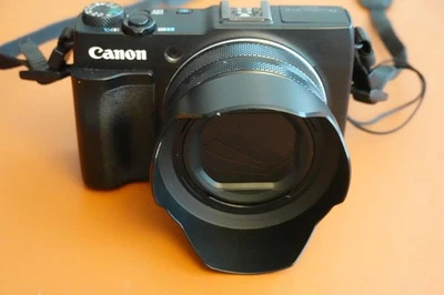 Canon PowerShot G1 X Mark II 12.8 MP Digitalkamera - Schwarz - Bild 1 von 4