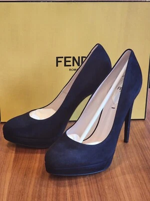 $650 100% Auténticos Zapatos de salón FENDI para mujer Cuero Gamuza Negro Stilleto 39 9 Foto 1 de 4