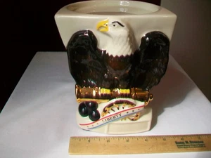 VINTAGE MCM CERAMIC EAGLE ON CANNON PEDESTAL OR DRESSER CADDY 6 1/4" h Gold Trim - Picture 1 of 13