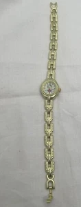 Reloj pulsera de cuarzo Hello Kitty tono dorado cadena niñas - Imagen 1 de 7