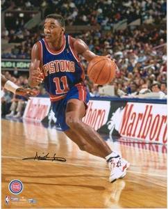 Isiah Thomas Detroit Pistons Signed 16x20 Driving in Blue Jersey Photograph - Picture 1 of 1