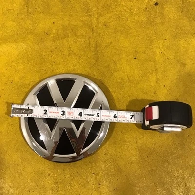 Volkswagen Jetta/Passat 2015-2016 parrilla delantera emblema logotipo P/n 360.853.601.B Foto 1 de 4