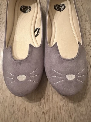 TUK Cat Pisos Mujer 8 Gris Gamuza Material Nuevo Sin Etiquetas Sin Cordones Puntera Redonda Foto 1 de 4