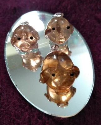3 Tiny miniature Solid GLASS PINK PIGS on Mirror base Sweet 7.5x4.5x2.3cm -new - image 1 of 4