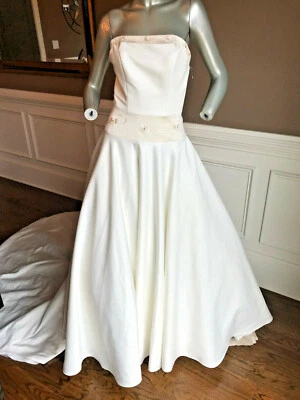 Gorgeous MOONLIGHT Satin Bridal Wedding Dress Sz 6 champagne beige trim  - Image 1 of 4