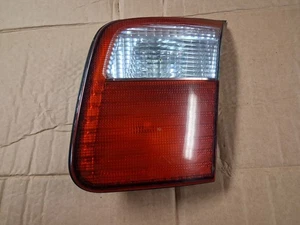 Right Trunk-Mounted Light Assembly For 2001 Subaru Forester - Bild 1 von 12