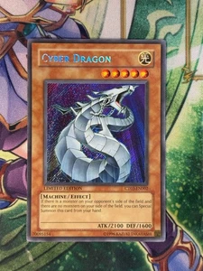 Yu-Gi-Oh Card - CT03-EN002 - CYBER DRAGON (secret rare holo) - NM - Picture 1 of 10