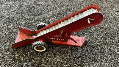 Juguete de acero prensado cargador de arena vintage TONKA.  Rojo. Funciona años 60.  Foto 1 de 4