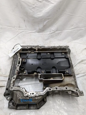 Audi Q7 2017 cárter de aceite del motor superior 06E103603BD Foto 1 de 4