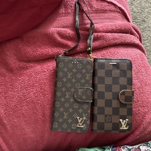 Louis Vuitton iPhone 7/8 Plus Handyhülle / Geldbörse 2 Stück - Bild 1 von 12