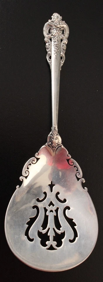 Cuchara Bon Bon barroca Wallace Sterling Grande Foto 1 de 1