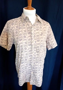 Christian Audigier Short Sleeve Beige/Blue Print Button Up Shirt Size Small NEW - Picture 1 of 3
