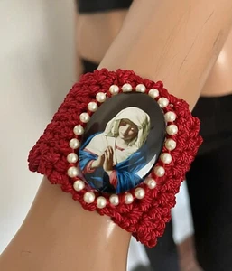 Hand Knits 2 Love Crochet Bracelet Virgin Mary Cabochon Pearl Designer Spiritual - Picture 1 of 9