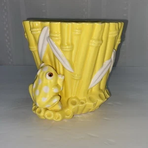Bambù giallo vintage con vaso rana - Foto 1 di 11