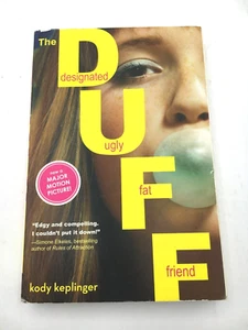 The DUFF by Kody Keplinger Paperback 2010 Young Adult Romance Novel - Imagen 1 de 10