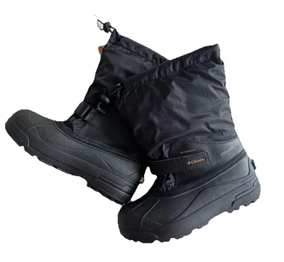 Jóvenes 6 NUEVAS Columbia Powderbug Forty Botas de Nieve Negras Impermeables Aisladas Foto 1 de 4