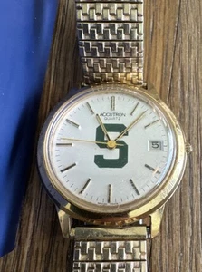 Orologio Vintage Bulova Accutron Quarzo Michigan State Univer Tono Oro Svizzero 7209t - Foto 1 di 6