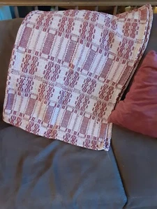 Coverlet vintage overshot tessuto geometrico 64x58 grande rosso marrone e crema - Foto 1 di 11