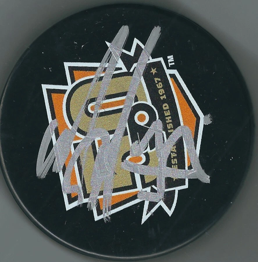 Disco de hockey autografiado Andy Delmore Philadelphia Flyers 50 aniversario  Foto 1 de 1