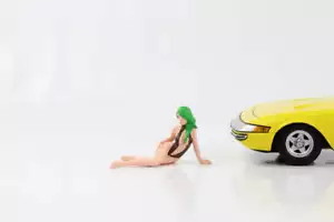 1:18 Figure Cosplay Anime Manga Girl Green Hair Black Swimsuit American - Picture 1 of 2