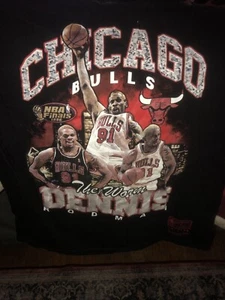 Mitchell and Ness Chicago Bulls Dennis Rodman Hardwood Classic T-Shirt Sz Large - Picture 1 of 3