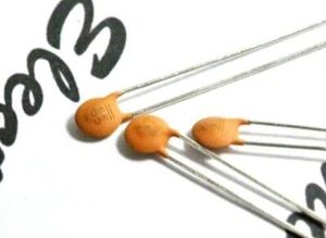 10pcs - VISHAY BC 33P 100V 2% pitch:2.5mm Y5P Ceramic Capacitor D330G20C0GH63L2R - Picture 1 of 3