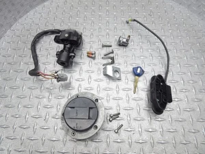 2006 06-07 Suzuki GSXR 600 GSXR600 Lock Set Ignition Switch Fuel Cap Key *READ* - Picture 1 of 22