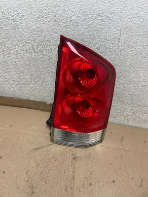 2005 to 2015 Nissan Armada Right Passenger RH Side Tail Light Oem U6756 DW - Image 1 of 4