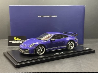 Porsche 911 992 GT3 Weissach Package in Ultraviolet w/ Display Case 1/18 Spark - Image 1 of 4