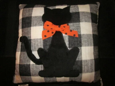 Pier 1 Halloween Buffalo Check Negro Naranja y Blanco Negro Gato Almohada Nuevo en Paquete Nuevo con Etiquetas Foto 1 de 4
