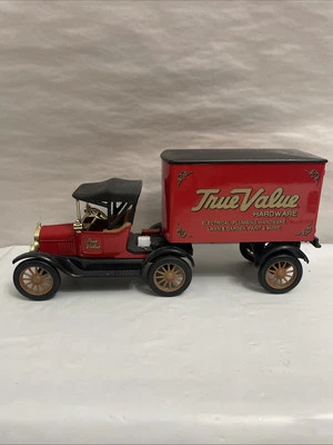 Ertl Die-Cast True Value Hardware Ford 1918 Tractor Trailer Bank 1:25 Scale - Image 1 of 4