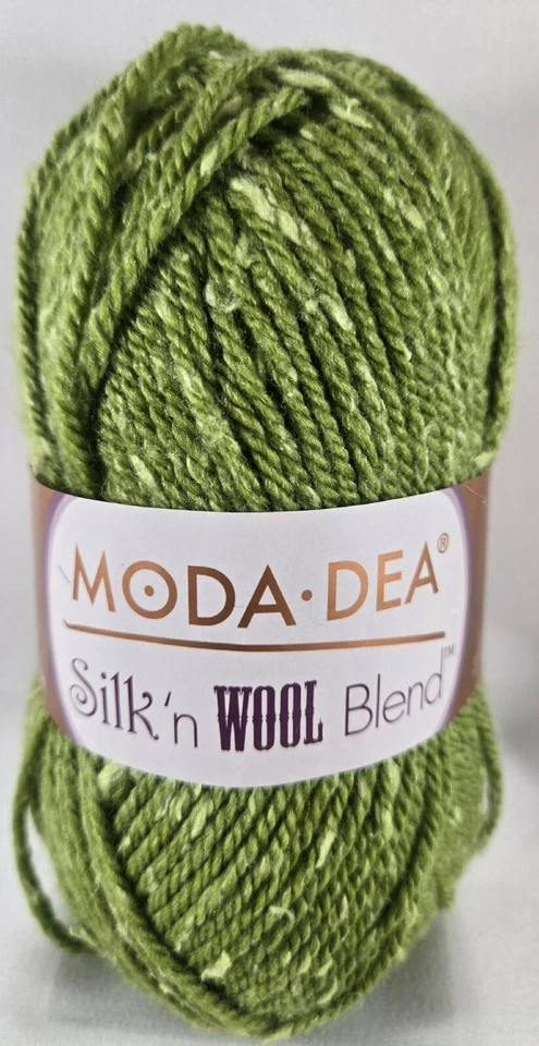 Moda Dea Yarn Silk'n Wool Blend 85% Wool 15% Silk 154y 80g  2.8oz - Image 1 of 1