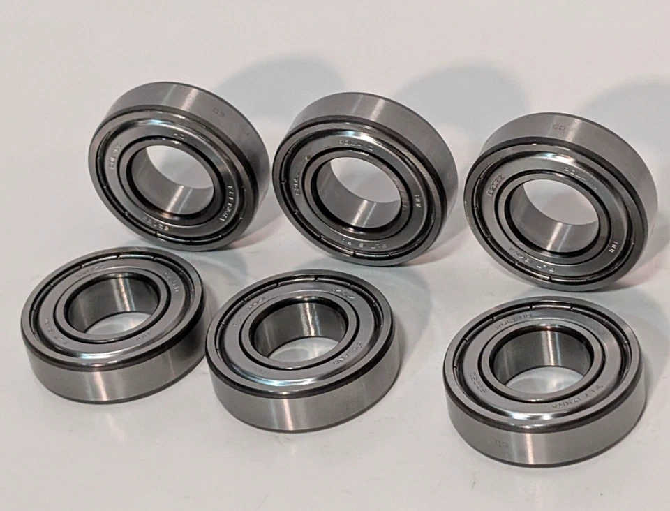Lote de 6 rodamientos de bolas de una fila ranura profunda blindados FLT ISKRA 6205Z Foto 1 de 4