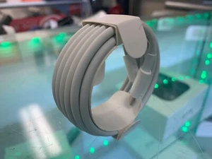 Apple USB-C Ladekabel 2 Meter (2M) Neu - Bild 1 von 6