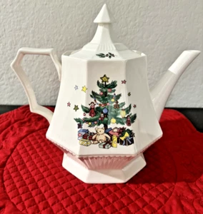 Christmastime by Nikko Teapot Lid Ironstone 4 Cup Discontinued Octagon Japan - Picture 1 of 3