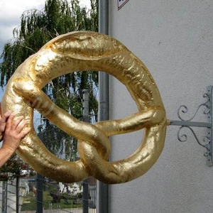 BREZEL 100 cm WANDHALTERUNG BLATTGOLD WERBEAUFSTELLER CAFÈ BÄCKEREI GOLD BREZN - Bild 1 von 1