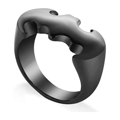 Anillo gótico de acero inoxidable negro banda de Batman para hombre oro negro de 14 quilates Foto 1 de 4