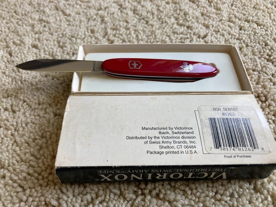 Victorinox Sentry BSA Swiss Army Knife 01262 Boy Scout Logo Pre-owned Never