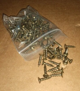 (100) Flat Head - Undercut - #6 x 5/8" - Phillips Drive - Antique Brass Screws - Picture 1 of 3