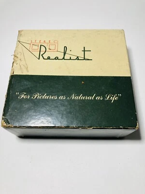 VINTAGE STEREO REALIST GLASS Model ST 21-5A   1 5/8 X 4 Full Box - 100 - Image 1 of 4