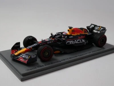 Spark Red Bull RB19 #1 Max Verstappen World Champion 2023 Spanish GP 1/43 S8910 - Immagine 1 di 3