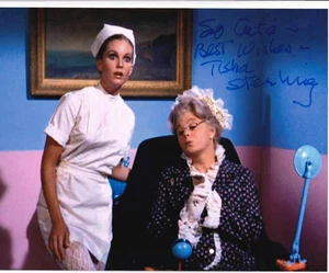 Super RAR Tisha Sterling signed Autogramm 8x10 Foto Batman SCHAUSPIELERIN - Bild 1 von 1