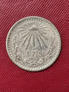Mexico Un Peso 1923 .720 Silver Coin Cap And Rays Resplandor KM#455 - Picture 1 of 2