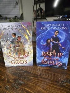Set Fire to the Gods Duology by Sara Raasch and KRISTEN Simmons Special Edition - Bild 1 von 6