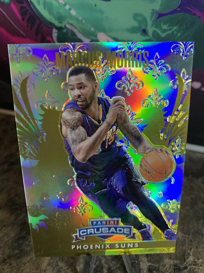 2013-14 Panini Crusade Marcus Morris Gold 5/10 - Image 1 of 4